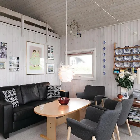 3 Bedroom Awesome Home In Lokken Casa de Férias *